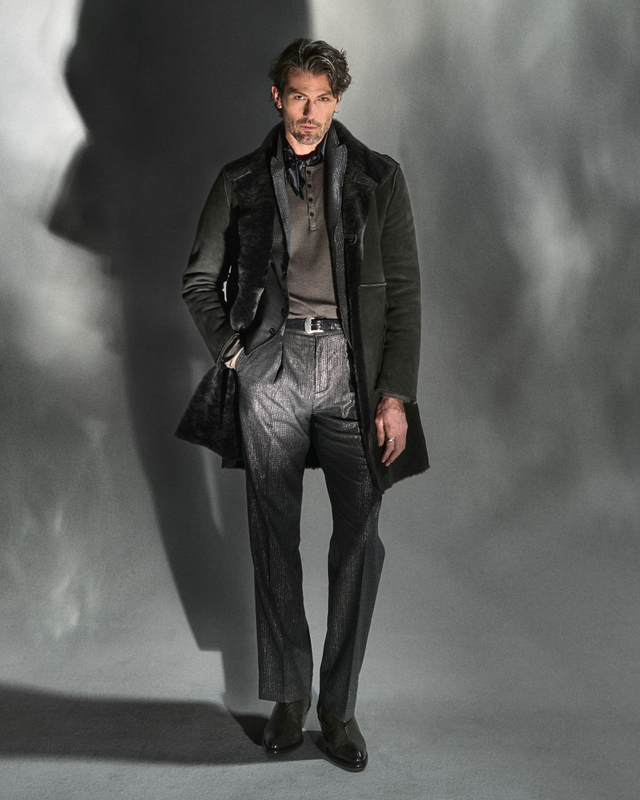 25TH ANNIVERSARY LOOK 4